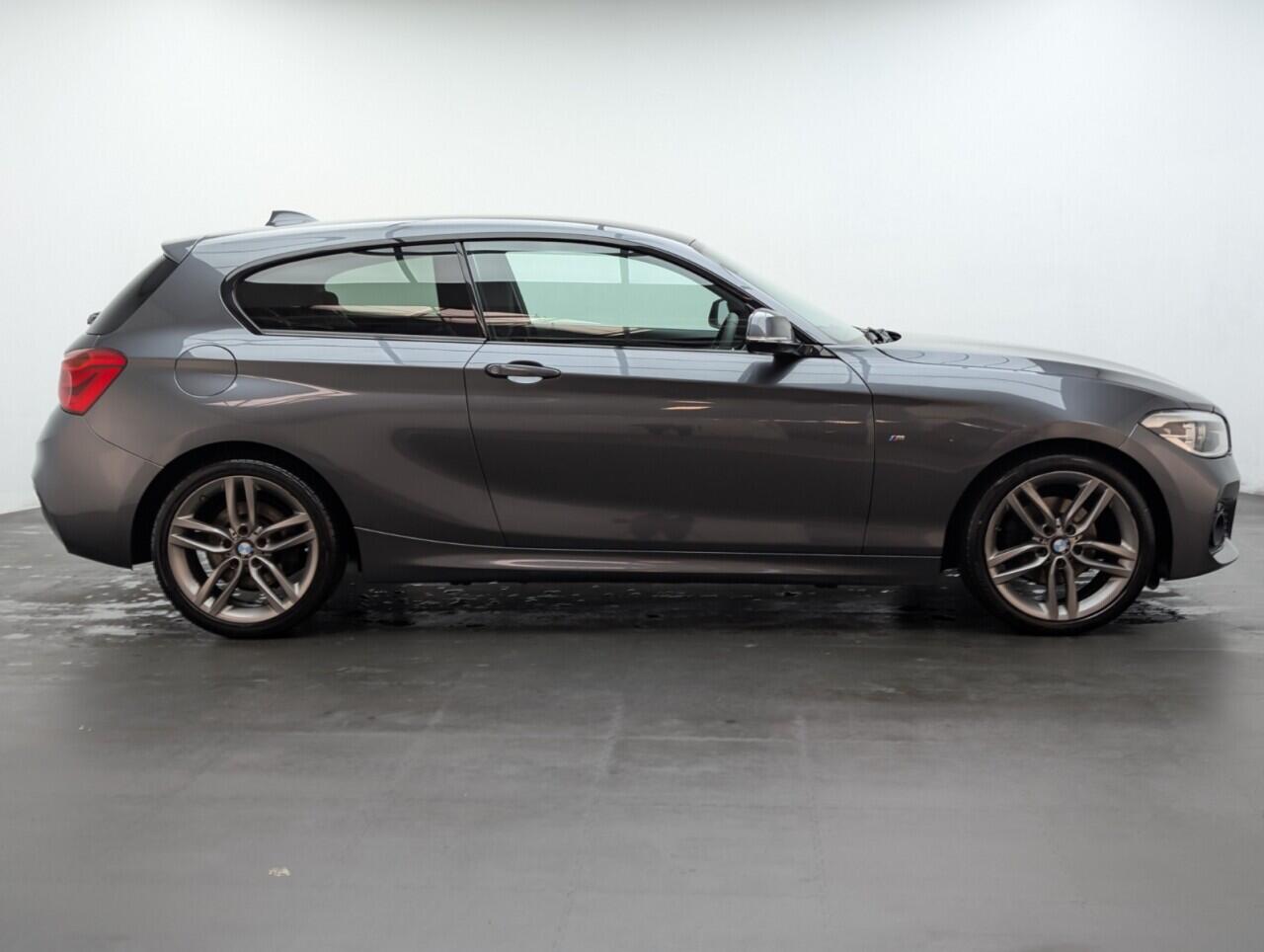 Used BMW 1 Series 2017 for sale - 76998998: Photo 9