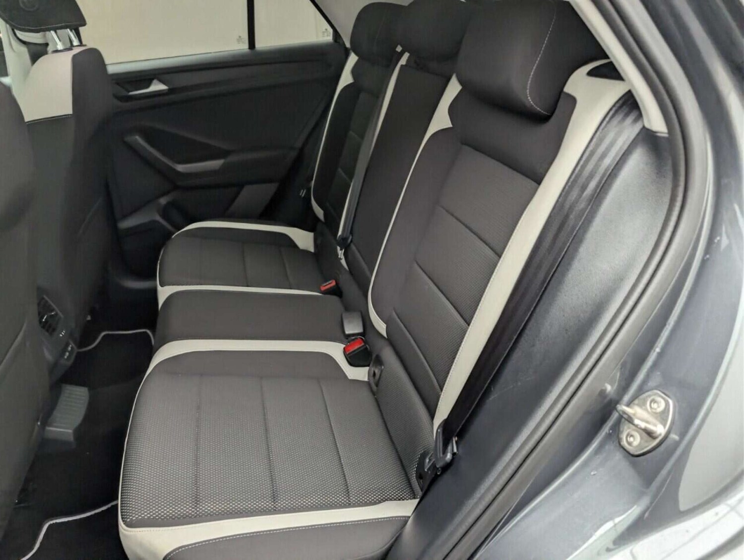 Used Volkswagen T-Roc 2021 for sale - 77713173: Photo 25