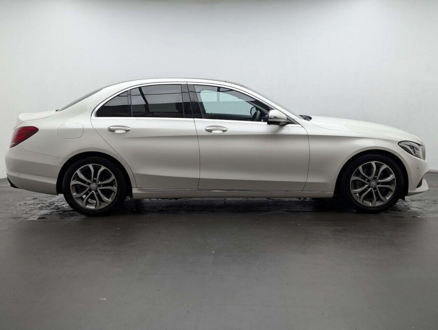 Used Mercedes-Benz C Class 2016 for sale - 77714319: Photo 9