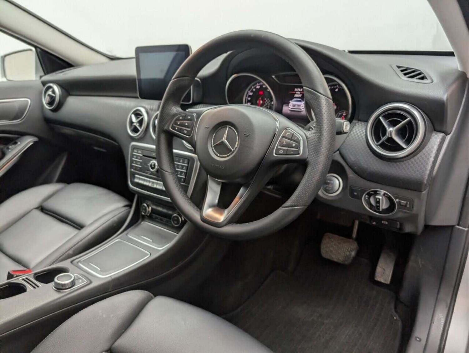 Used Mercedes-Benz A-Class 2017 for sale - 77713248: Photo 10