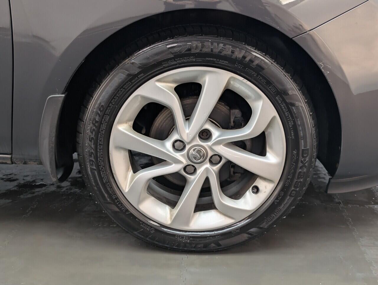 Used Vauxhall Corsa 2016 for sale - 76422695: Photo 10