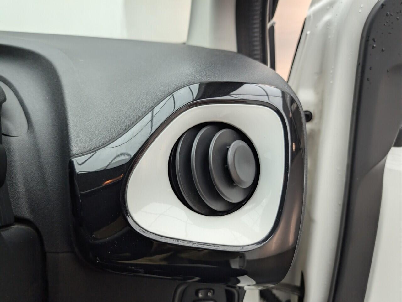 Used Toyota AYGO for sale - 76998991: Photo 18