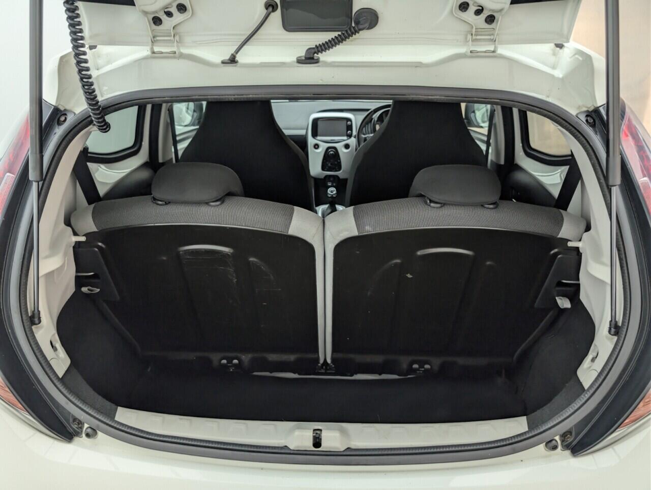 Used Toyota AYGO for sale - 76998991: Photo 23