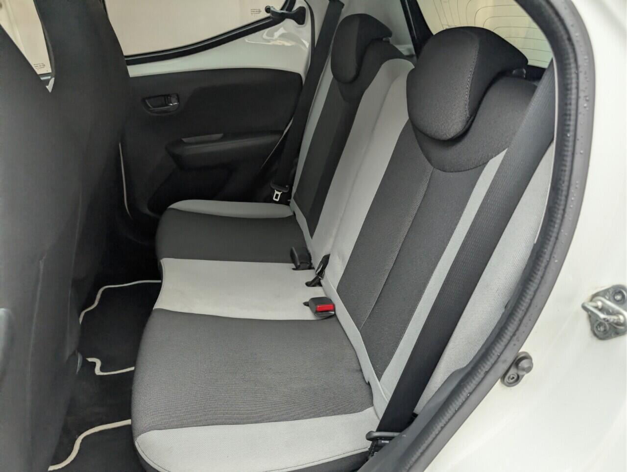 Used Toyota AYGO for sale - 76998991: Photo 24