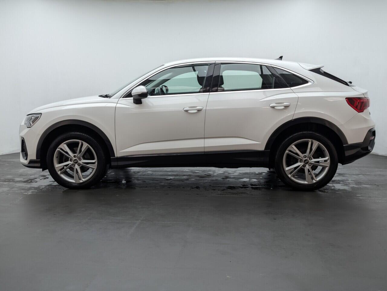 Used Audi Q3 2021 for sale - 76423204: Photo 5