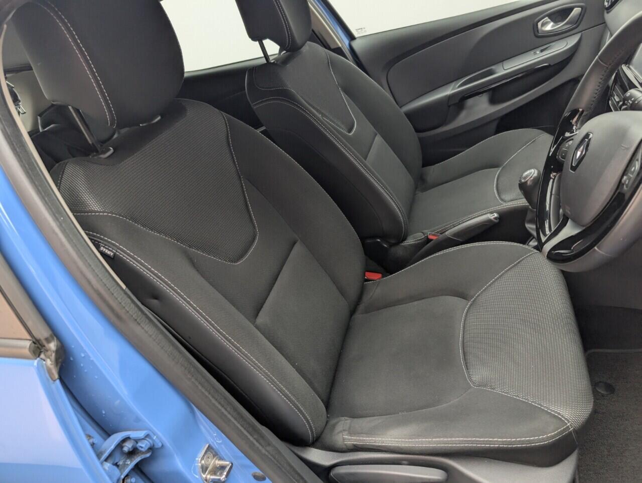 Used Renault Clio for sale - 76538858: Photo 12