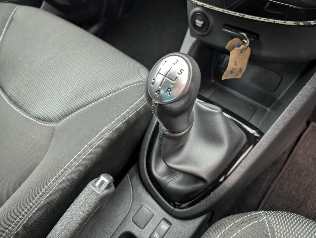 Used Renault Clio for sale - 76538858: Photo 16