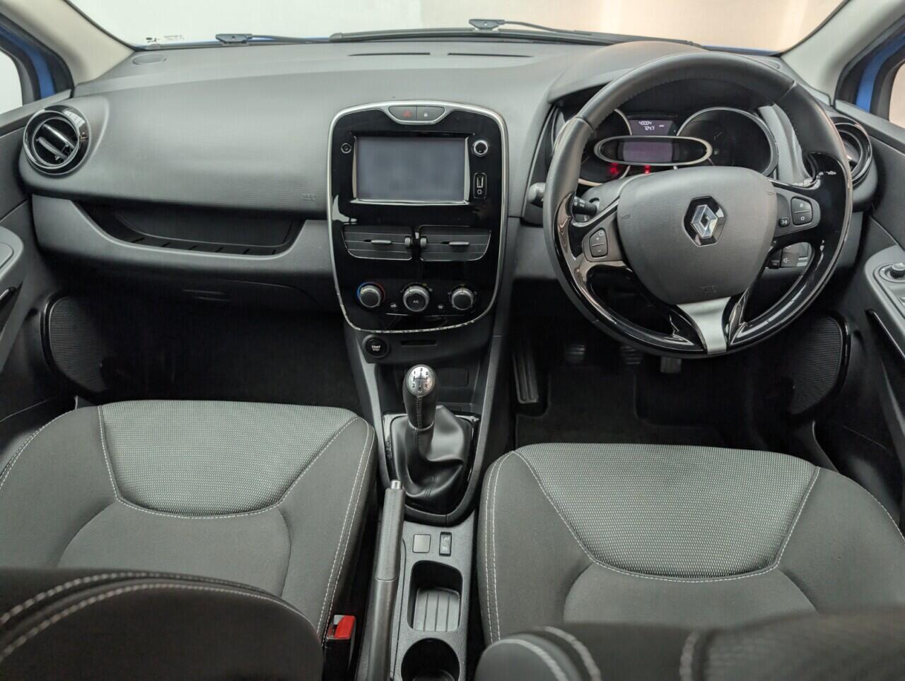 Used Renault Clio for sale - 76538858: Photo 23