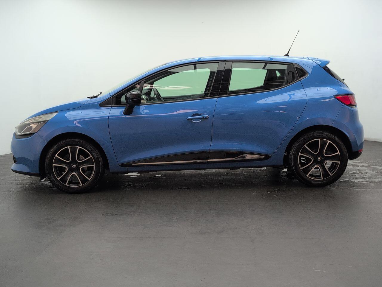 Used Renault Clio for sale - 76538858: Photo 42