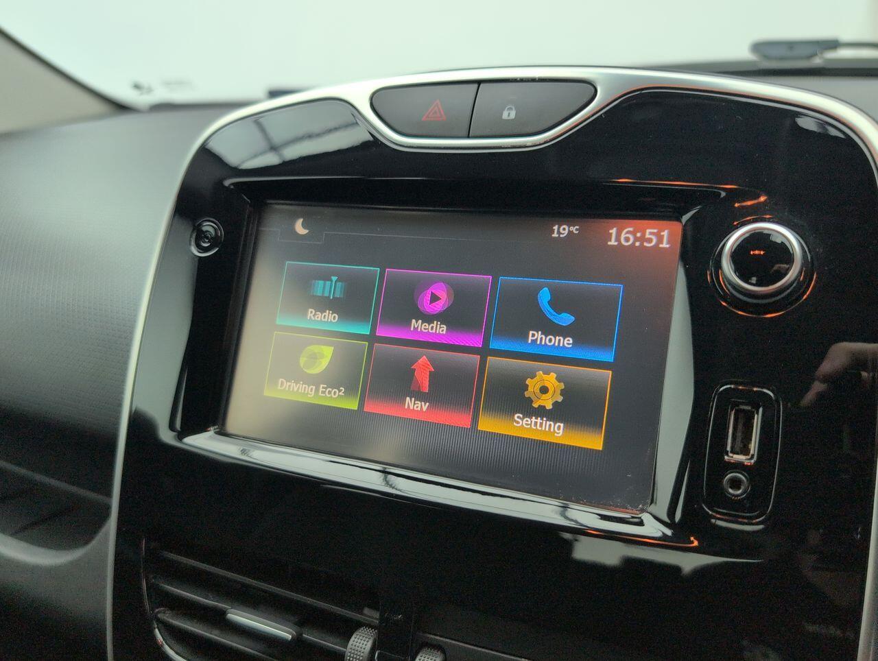 Used Renault Clio for sale - 76538858: Photo 51