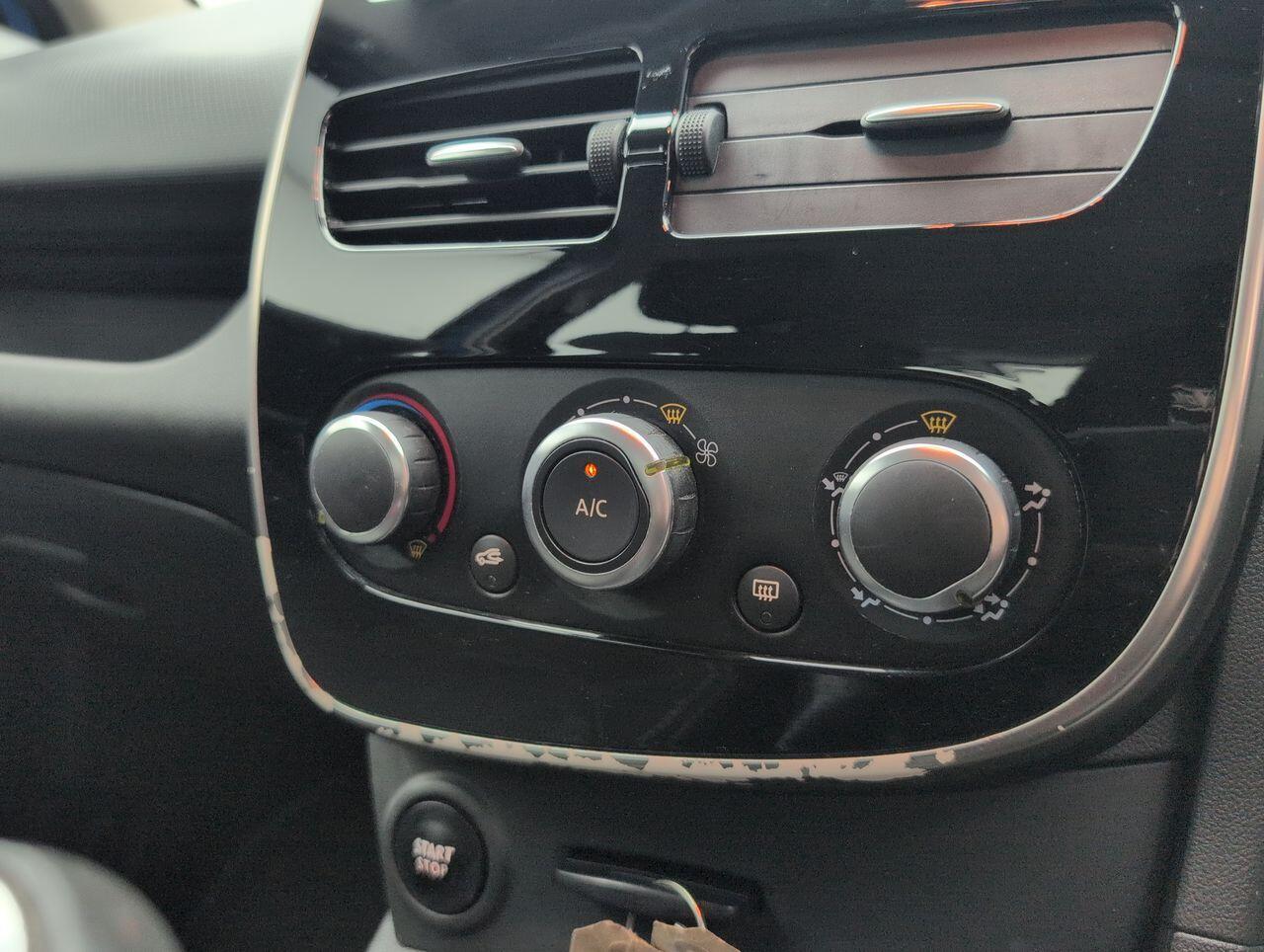 Used Renault Clio for sale - 76538858: Photo 52