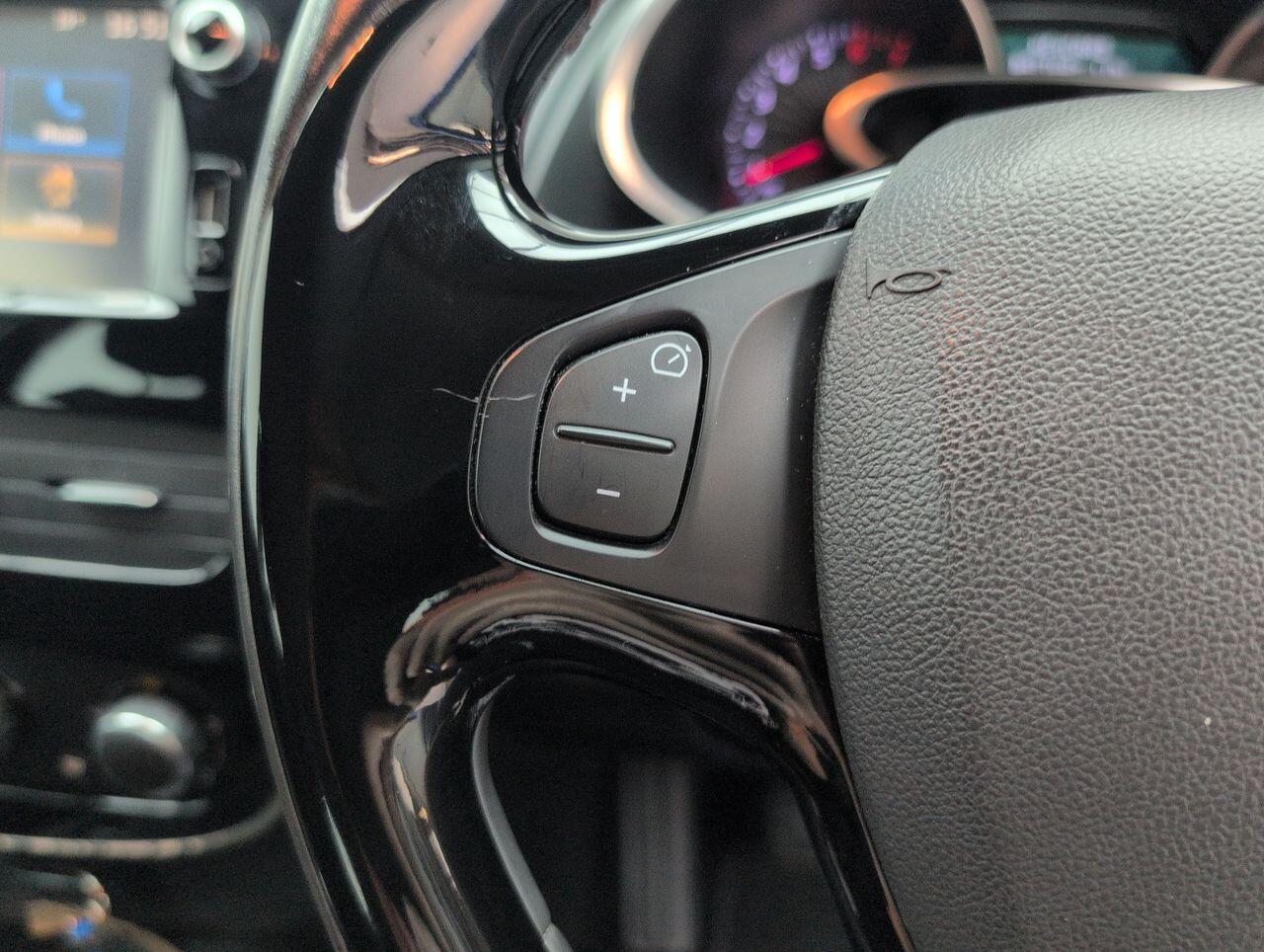 Used Renault Clio for sale - 76538858: Photo 55