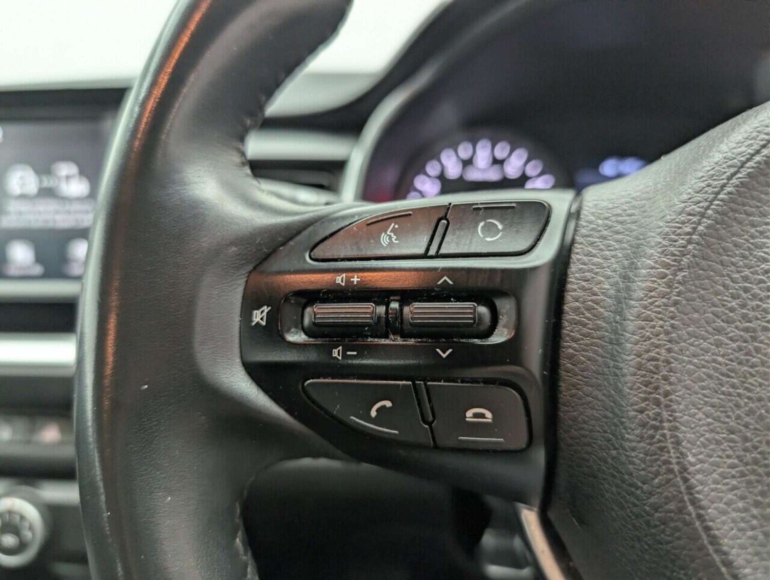 Used Kia Stonic 2018 for sale - 77713136: Photo 17