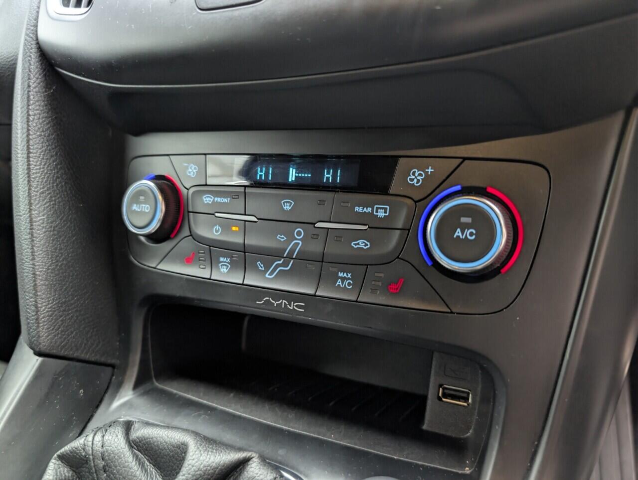 Used Ford Focus 2015 for sale - 76742353: Photo 16