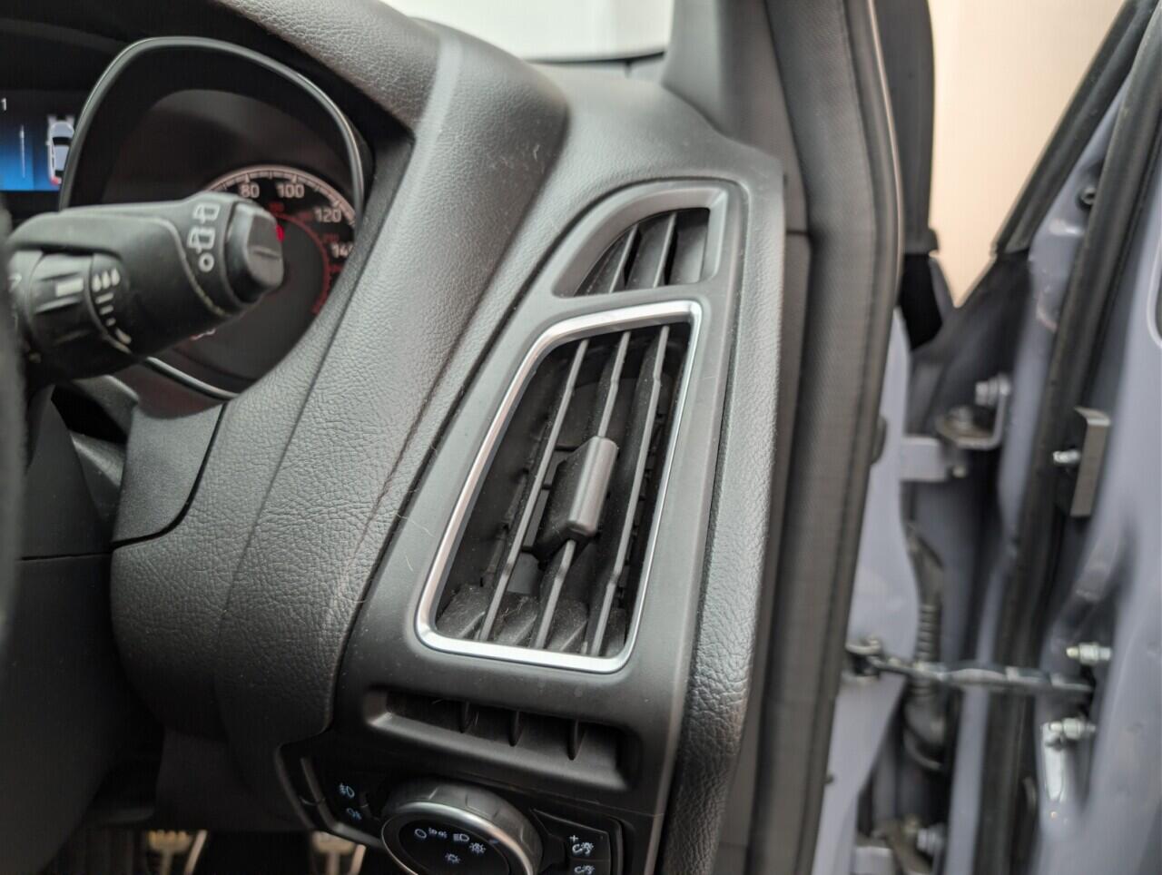 Used Ford Focus 2015 for sale - 76742353: Photo 21