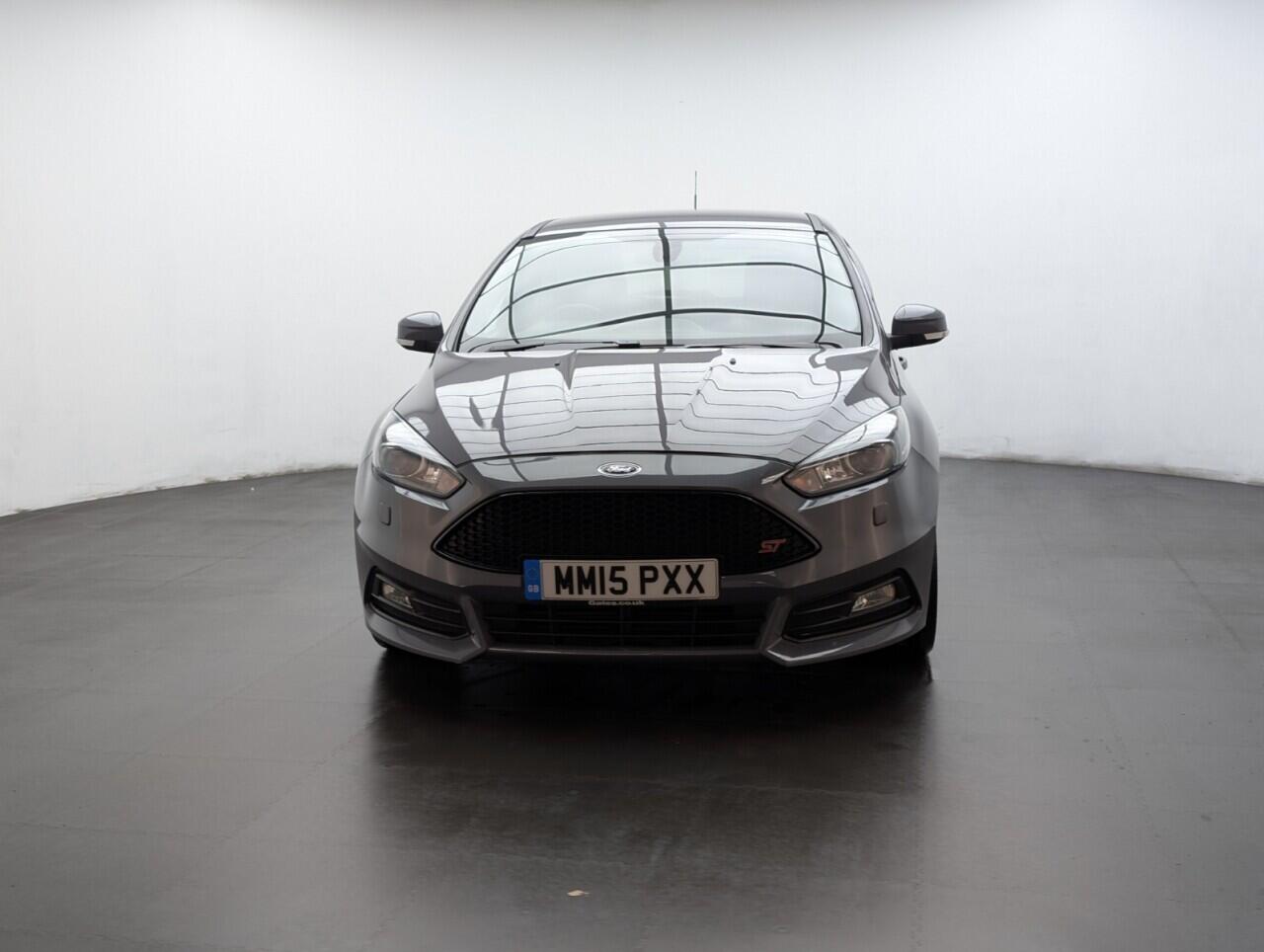 Used Ford Focus 2015 for sale - 76742353: Photo 3