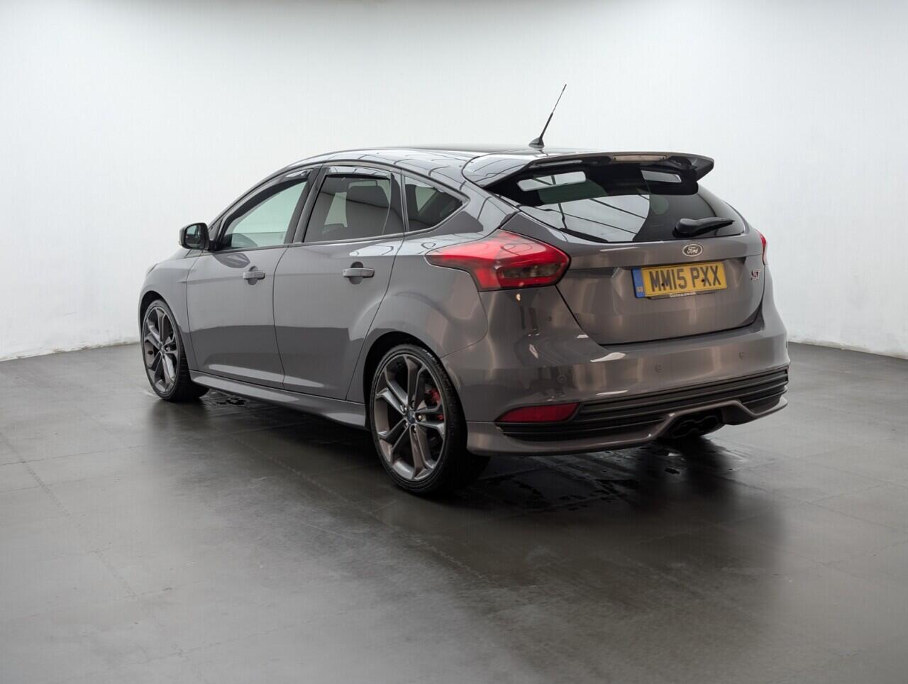 Used Ford Focus 2015 for sale - 76742353: Photo 6