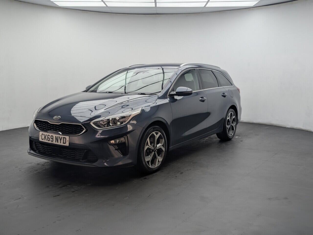 Used Kia Ceed 2019 for sale - 76425640: Photo 3