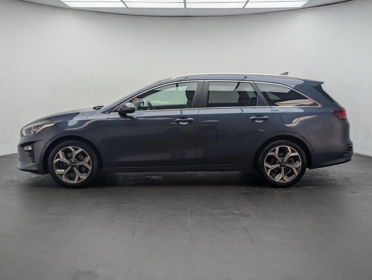 Used Kia Ceed 2019 for sale - 76425640: Photo 4