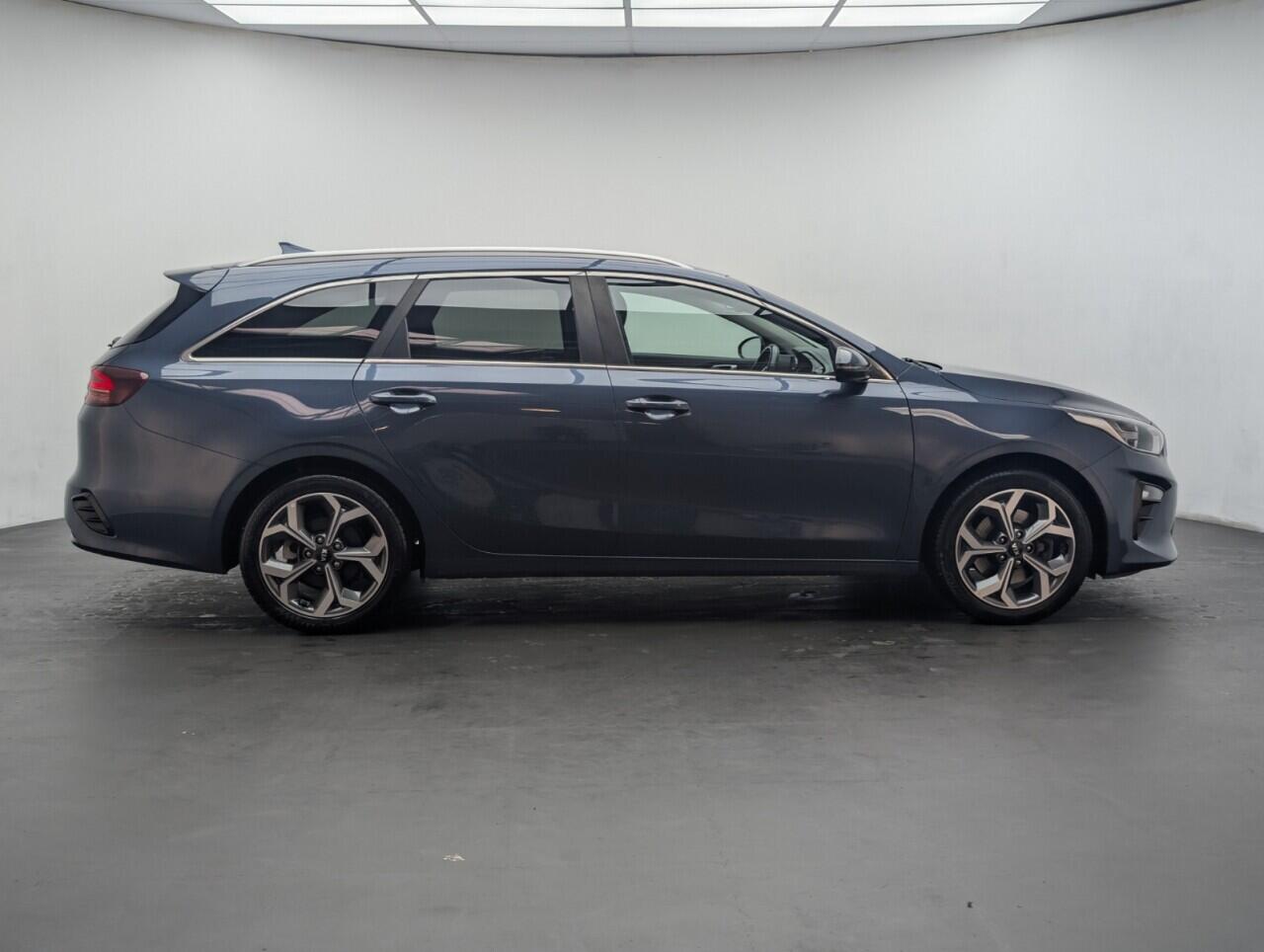 Used Kia Ceed 2019 for sale - 76425640: Photo 8