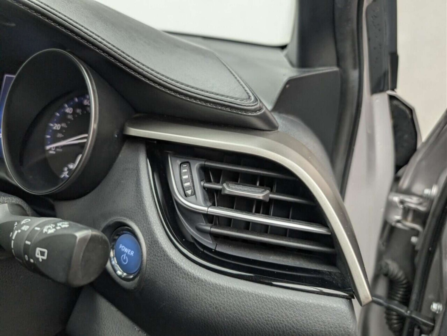 Used Toyota C-HR 2019 for sale - 77714851: Photo 19