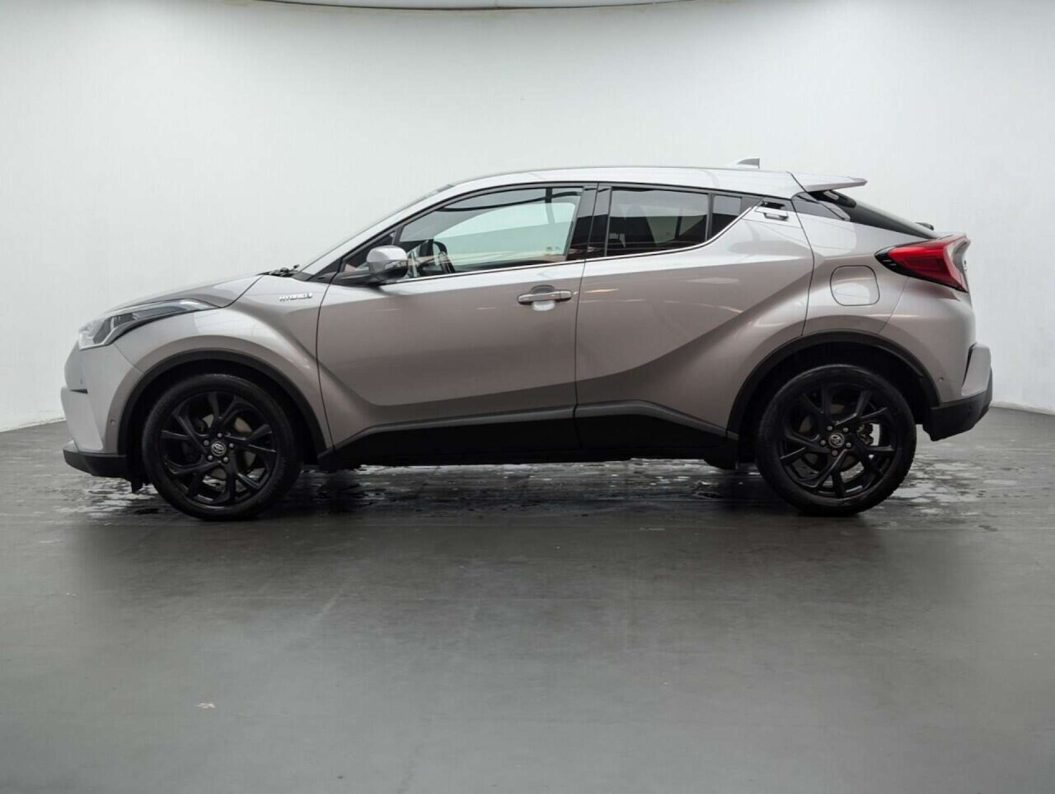 Used Toyota C-HR 2019 for sale - 77714851: Photo 5