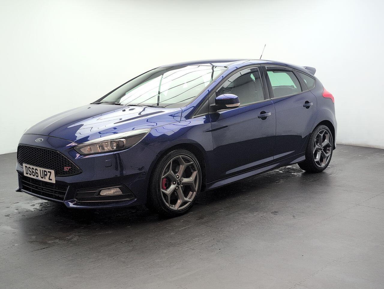 Used Ford Focus 2017 for sale - 76423471: Photo 4