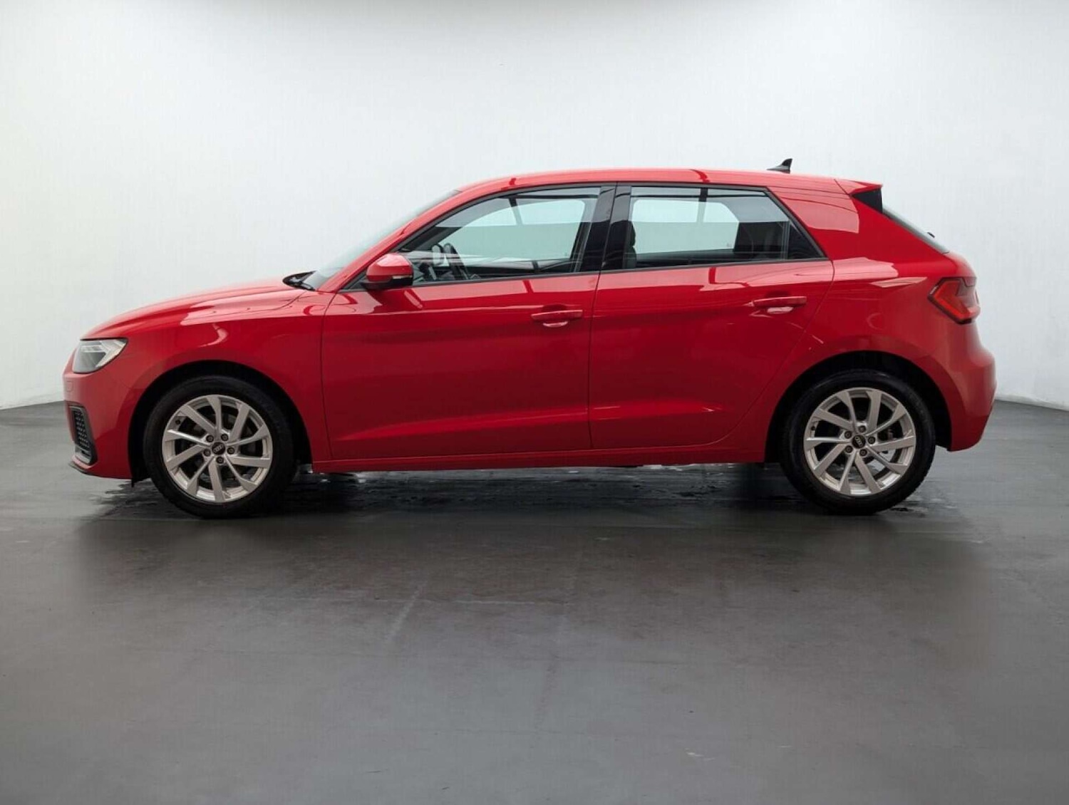 Used Audi A1 2021 for sale - 77713737: Photo 5