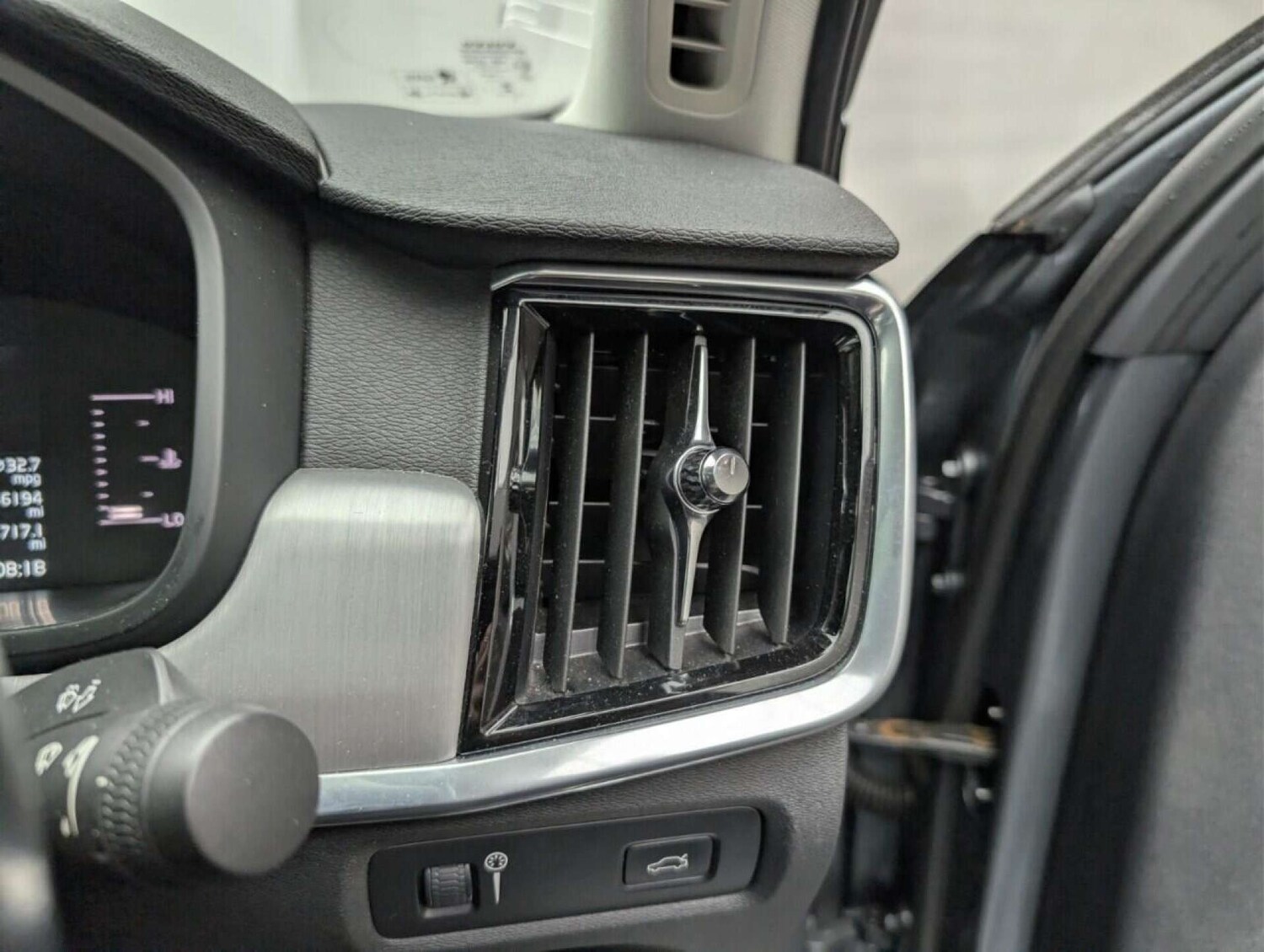 Used Volvo S90 2017 for sale - 77714513: Photo 18