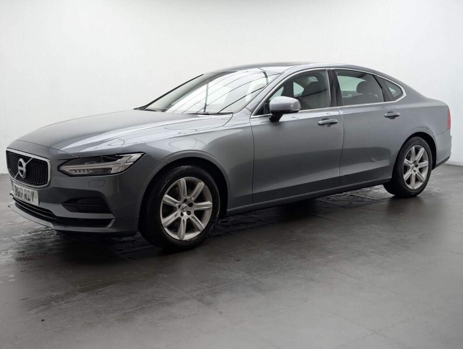 Used Volvo S90 2017 for sale - 77714513: Photo 4