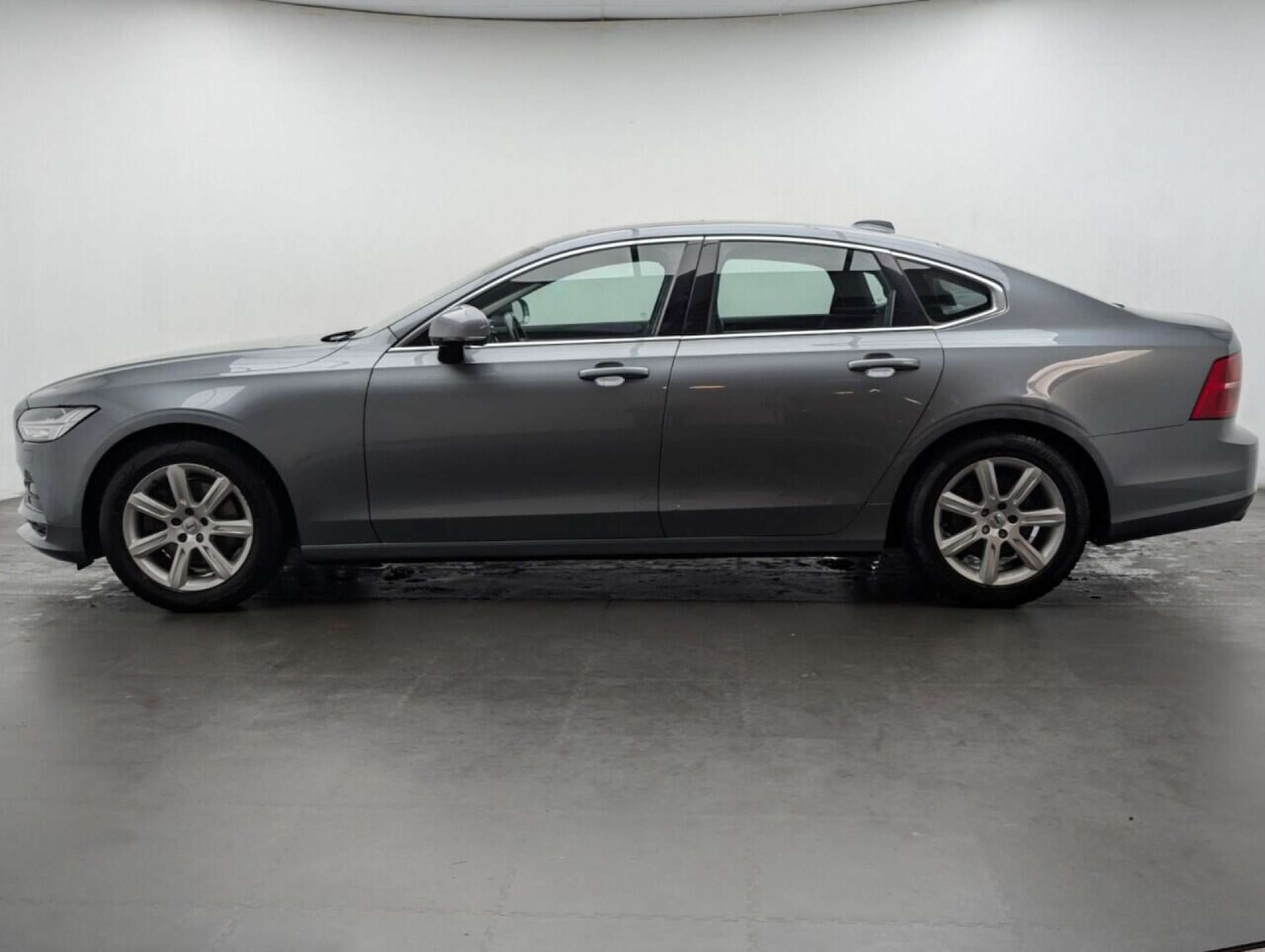 Used Volvo S90 2017 for sale - 77714513: Photo 5