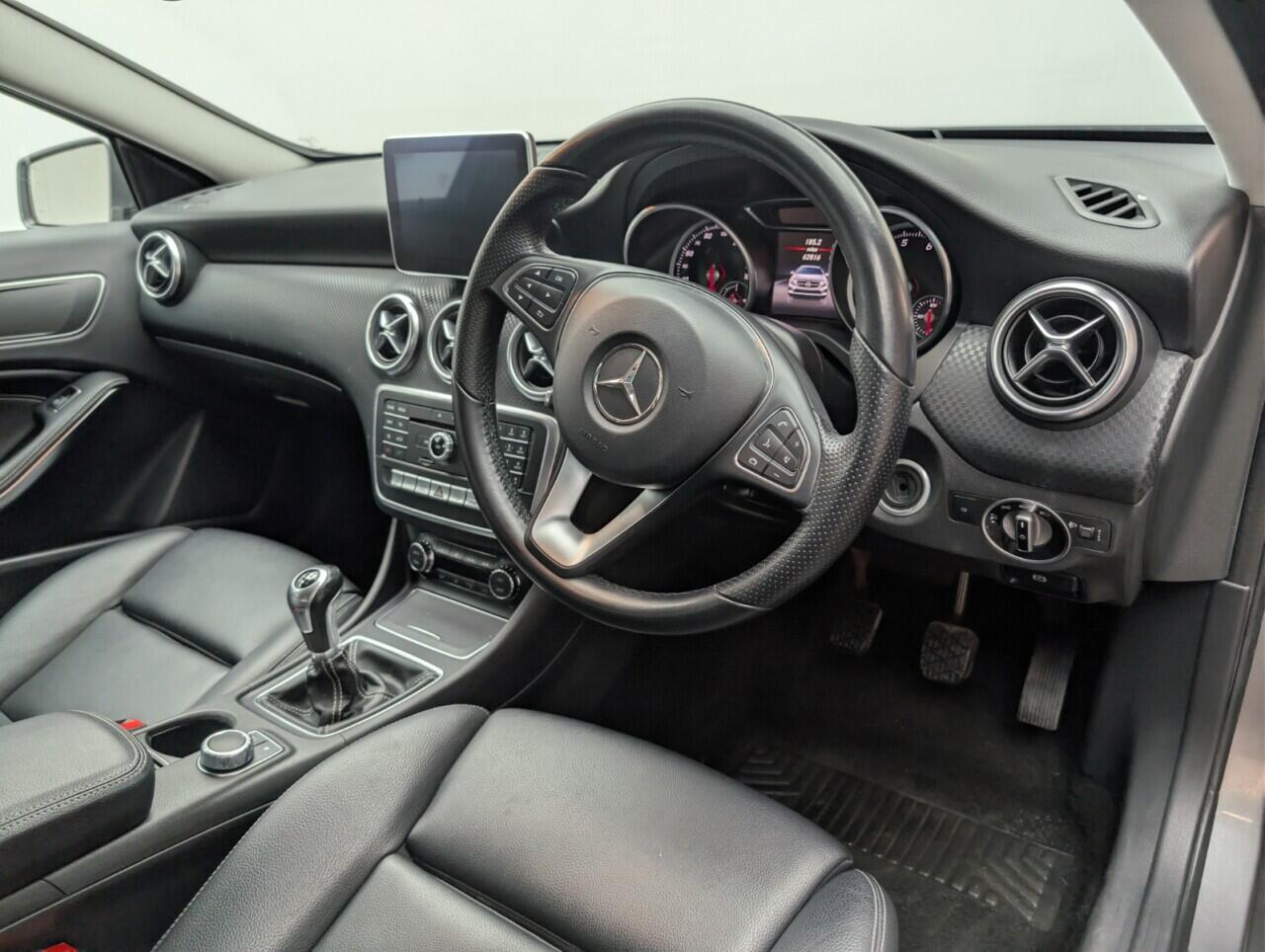 Used Mercedes-Benz A-Class 2016 for sale - 76572896: Photo 11