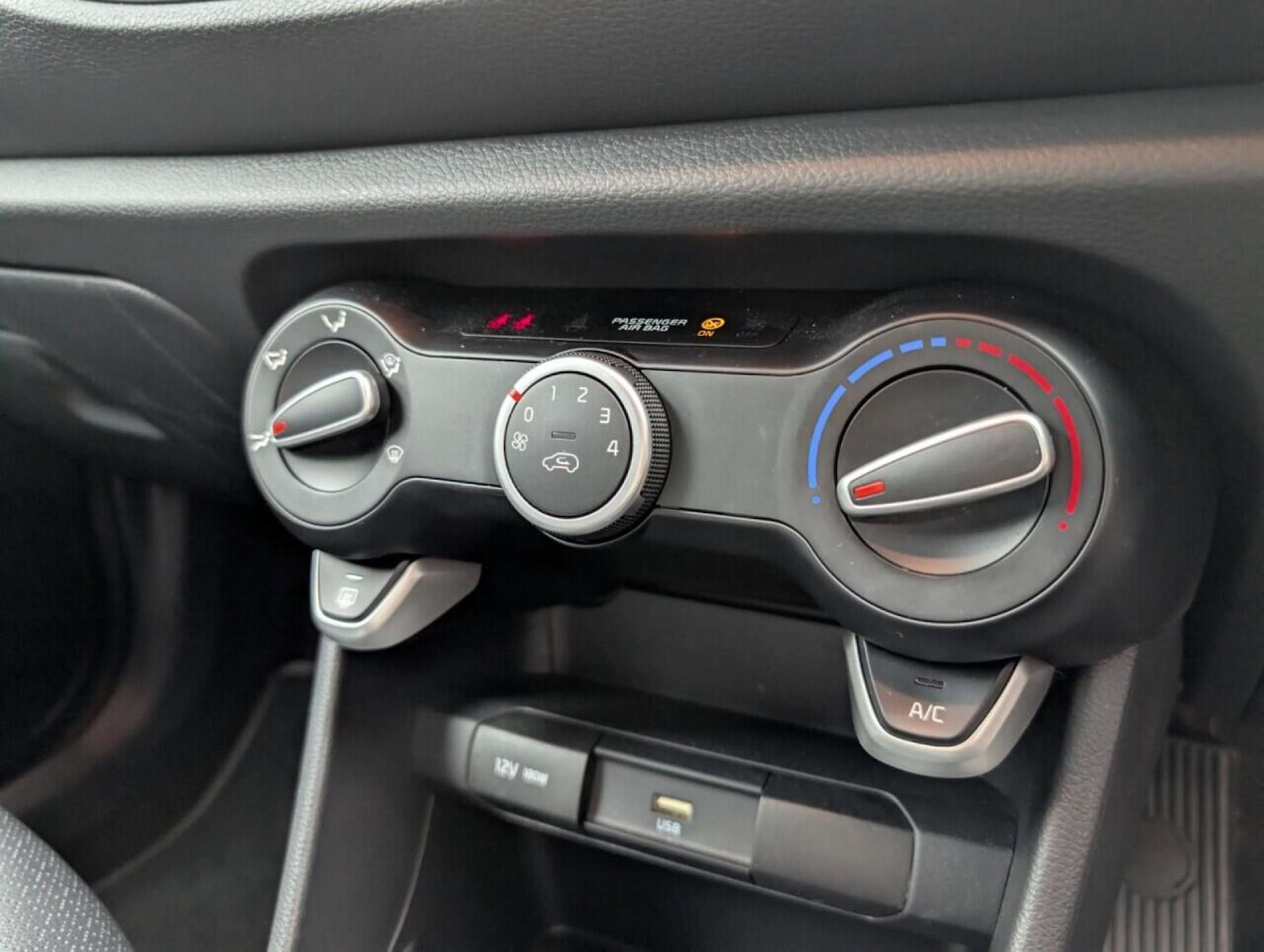 Used Kia Picanto 2022 for sale - 77713773: Photo 15