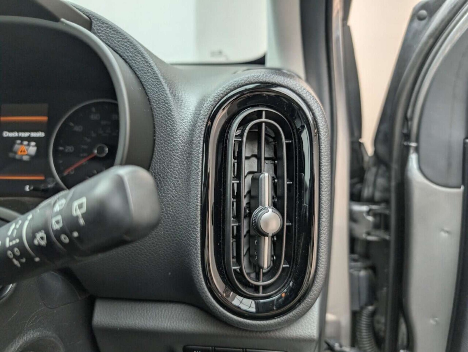 Used Kia Picanto 2022 for sale - 77713773: Photo 20