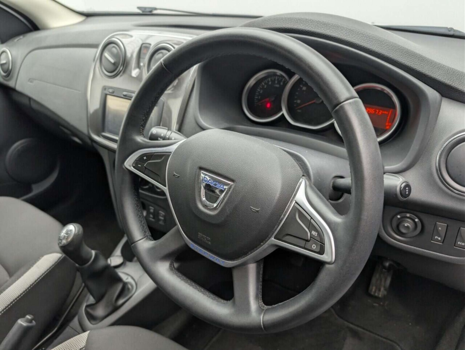 Used Dacia Sandero Stepway 2017 for sale - 77713056: Photo 23