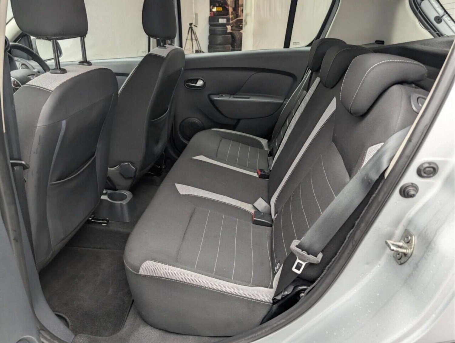 Used Dacia Sandero Stepway 2017 for sale - 77713056: Photo 28