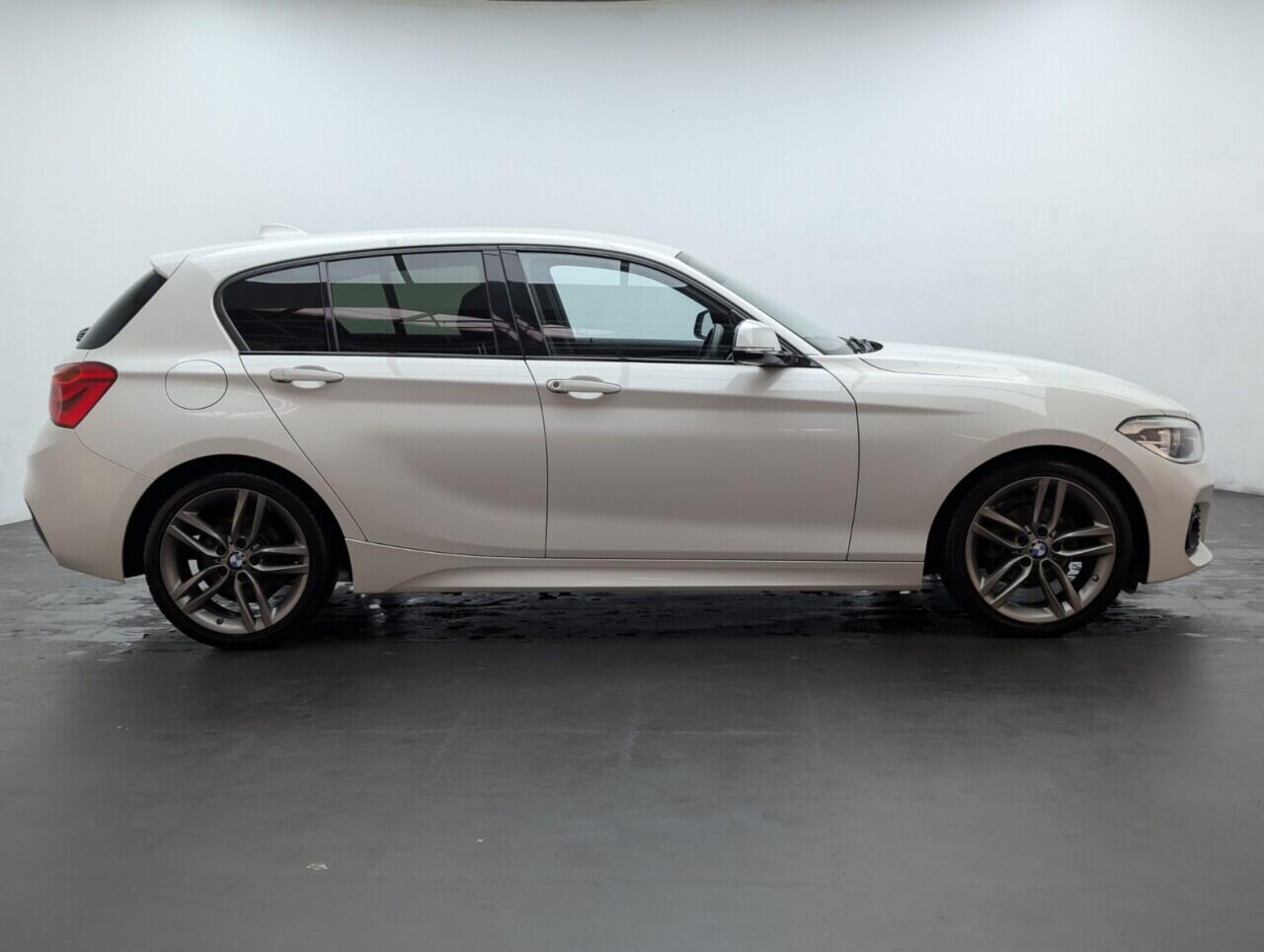 Used BMW 1 Series 2019 for sale - 76425211: Photo 8