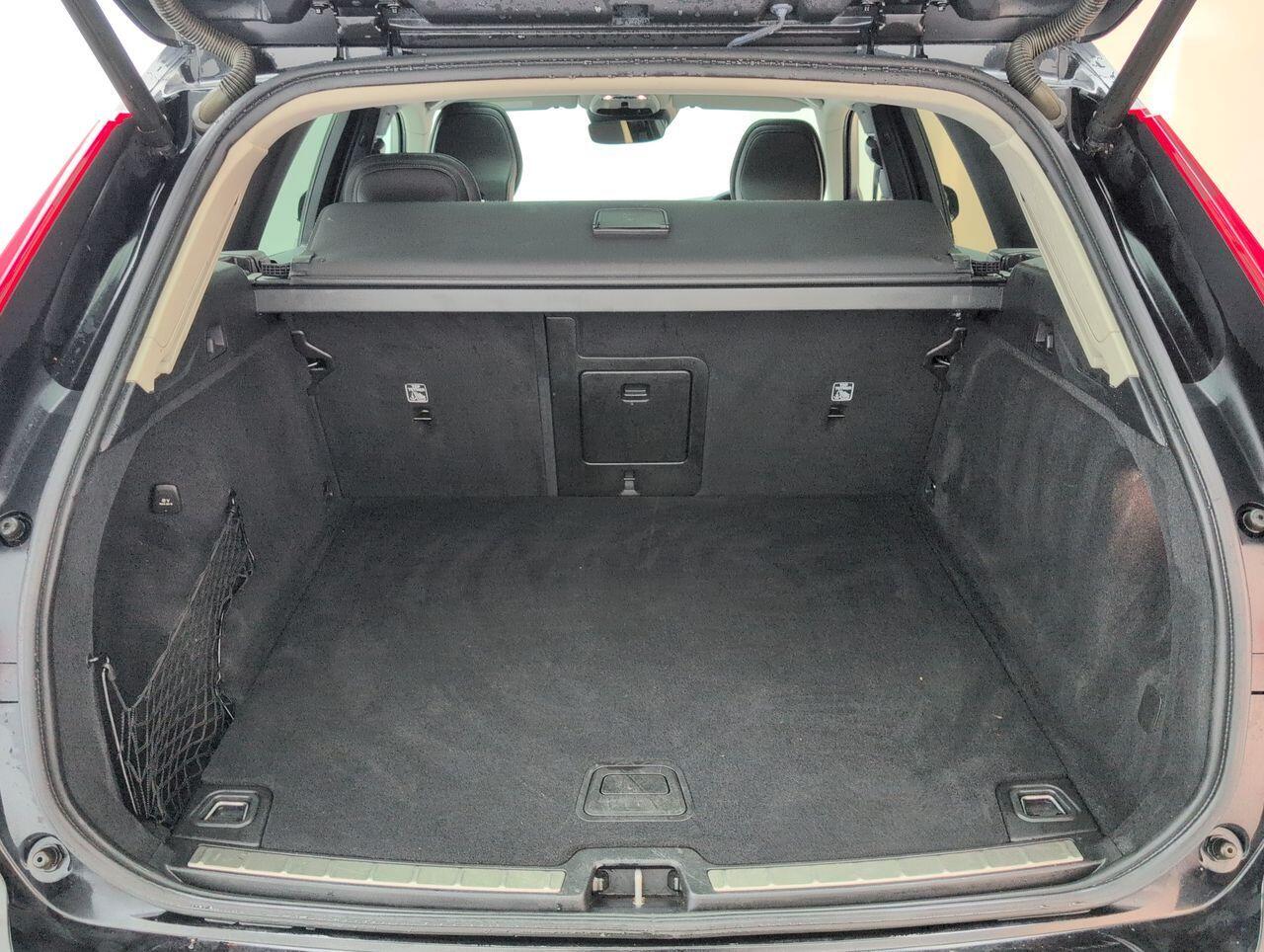 Used Volvo XC60 2018 for sale - 76423288: Photo 16