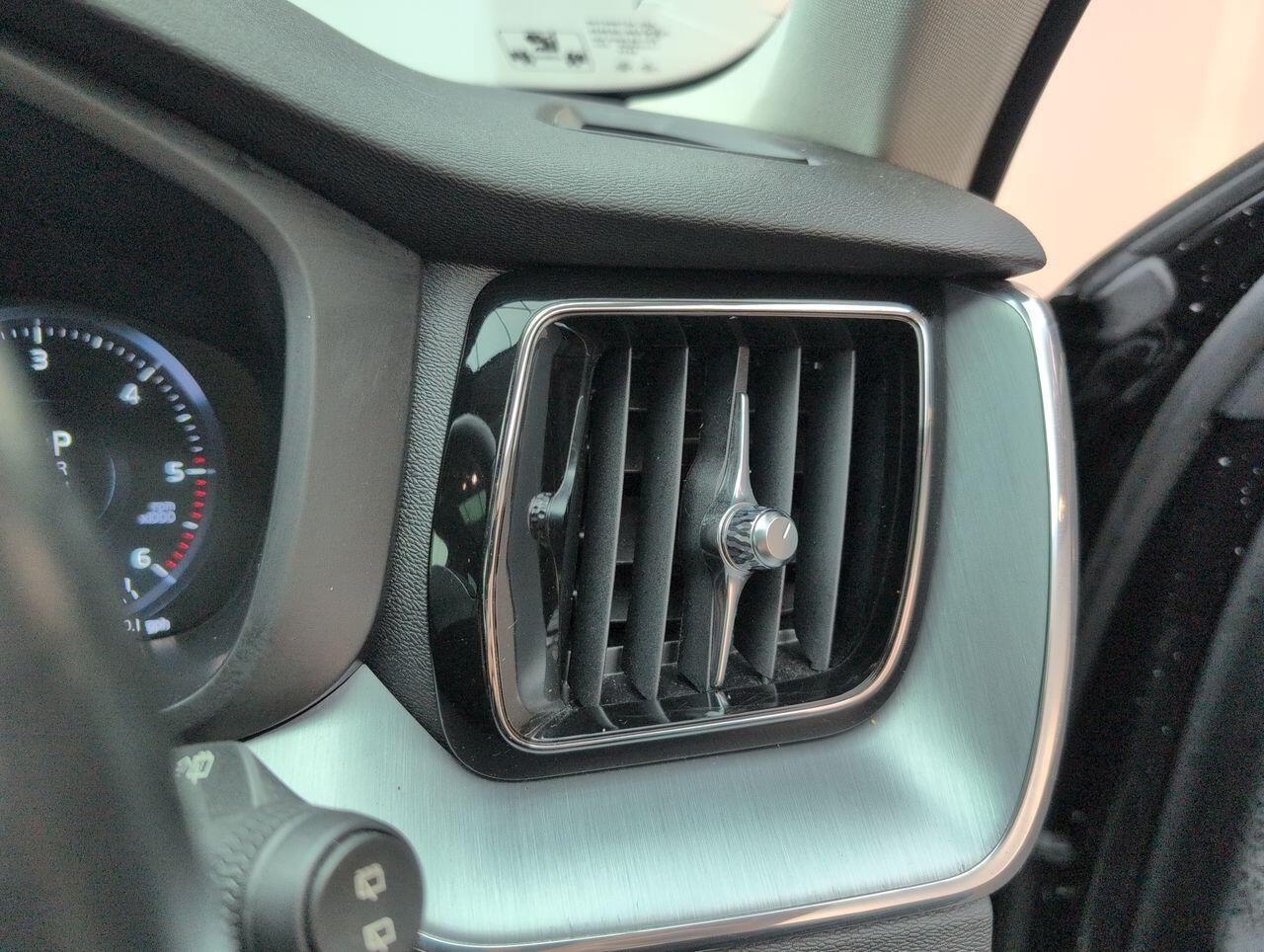 Used Volvo XC60 2018 for sale - 76423288: Photo 62