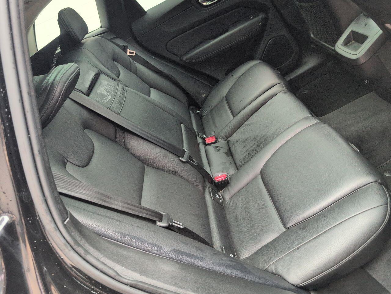 Used Volvo XC60 2018 for sale - 76423288: Photo 68