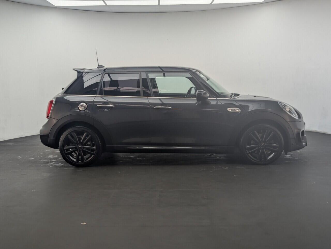 Used MINI Hatch 2019 for sale - 76422713: Photo 9