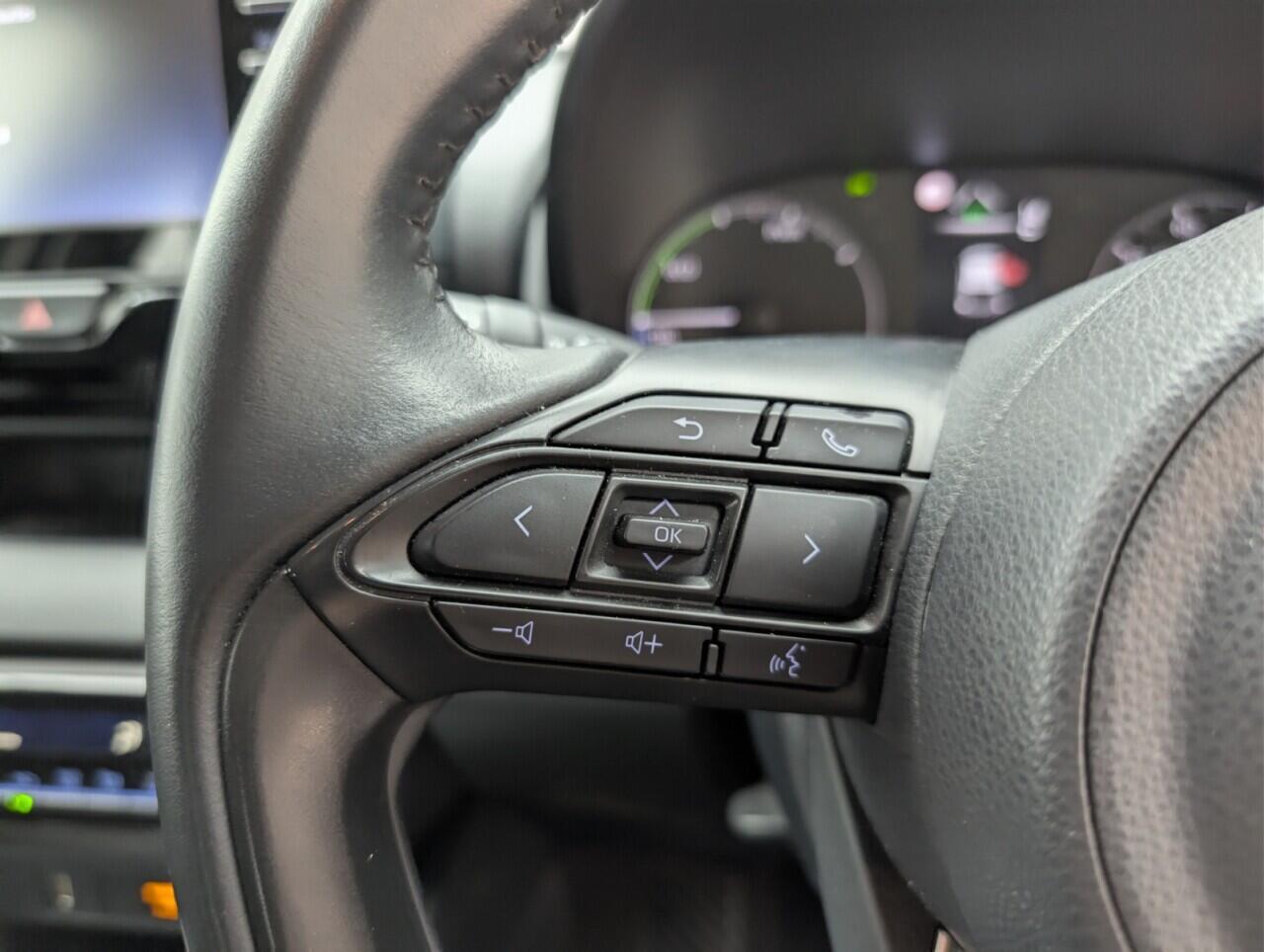 Used Toyota Yaris 2023 for sale - 76473274: Photo 19