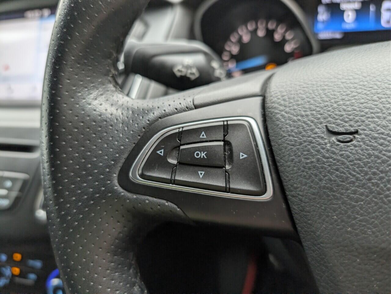 Used Ford Focus 2017 for sale - 76926310: Photo 18