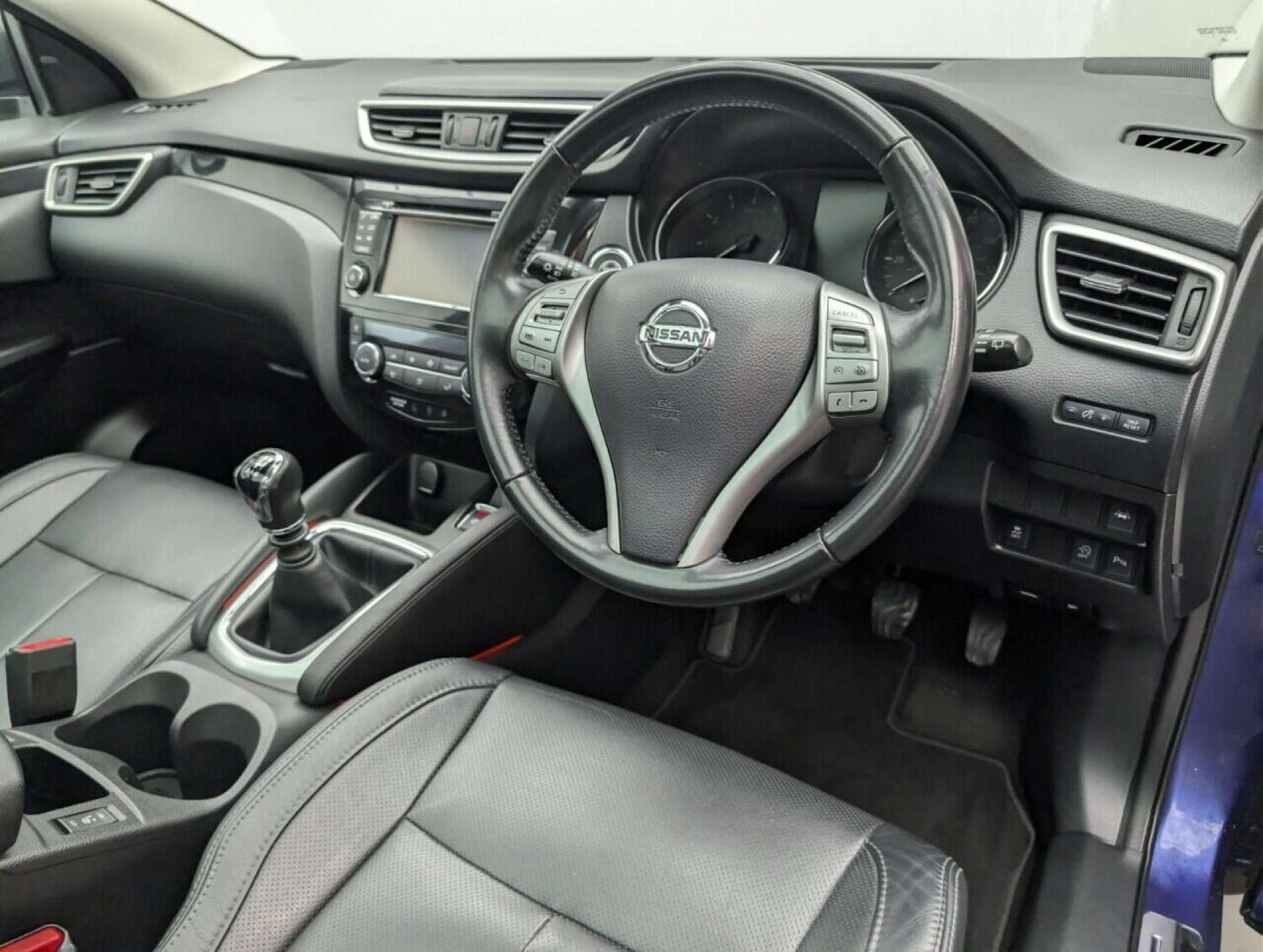 Used Nissan Qashqai 2016 for sale - 77714884: Photo 11