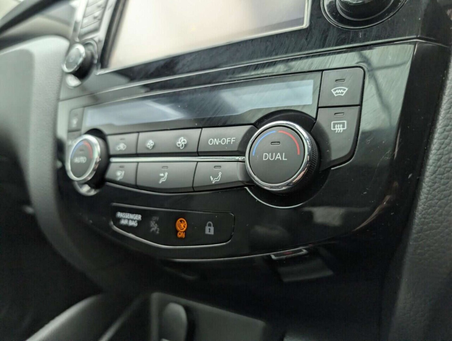 Used Nissan Qashqai 2016 for sale - 77714884: Photo 16