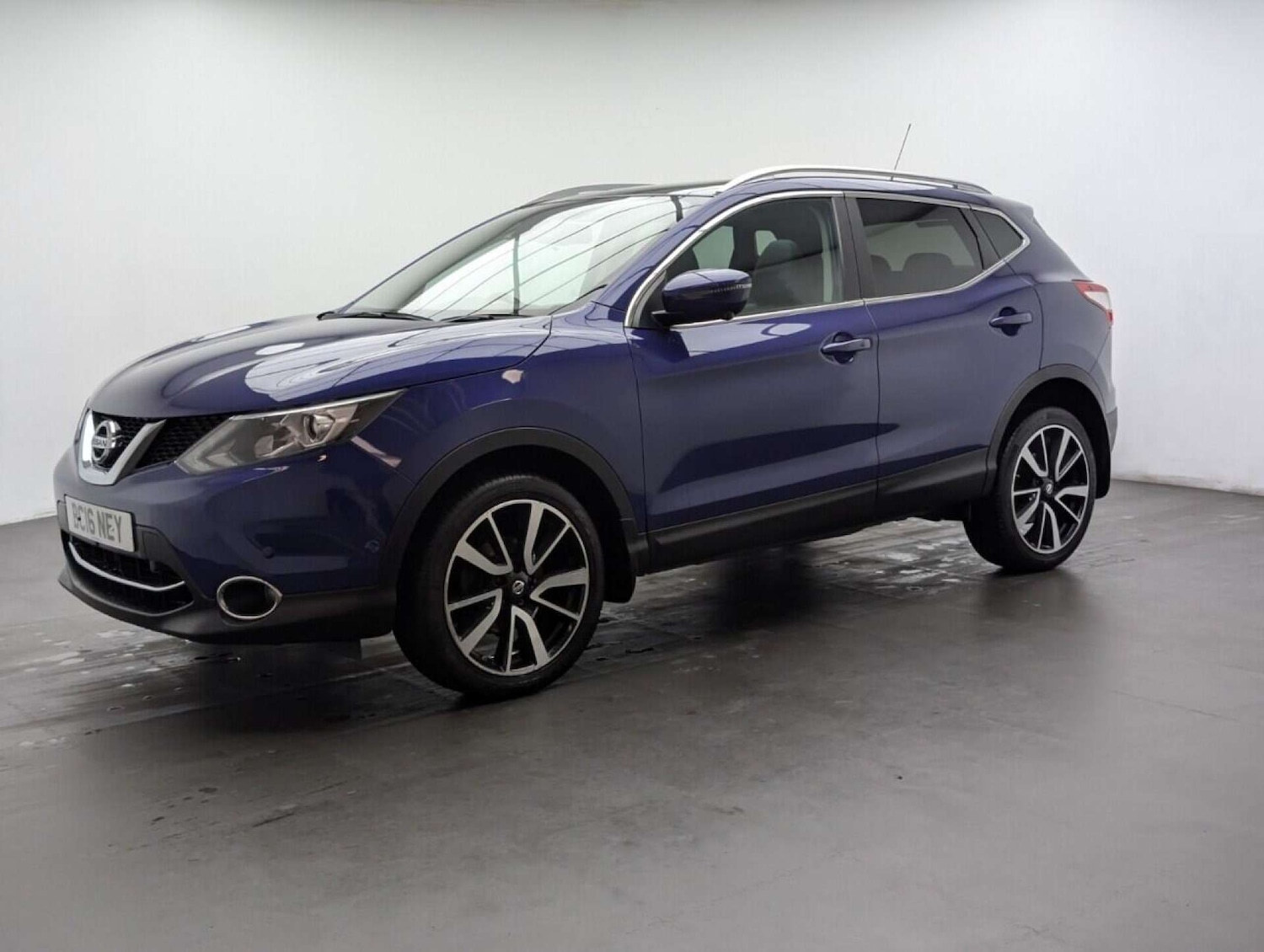 Used Nissan Qashqai 2016 for sale - 77714884: Photo 4