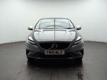 Used Volvo V40 2019 for sale - 79773136: Photo