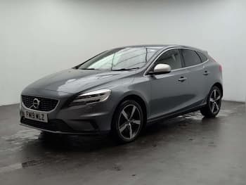 Used Volvo V40 2019 for sale - 79773136: Photo