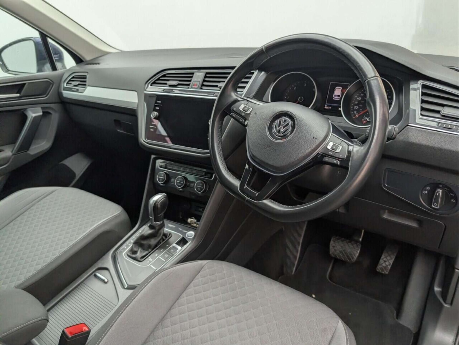 Used Volkswagen Tiguan 2019 for sale - 77713294: Photo 11