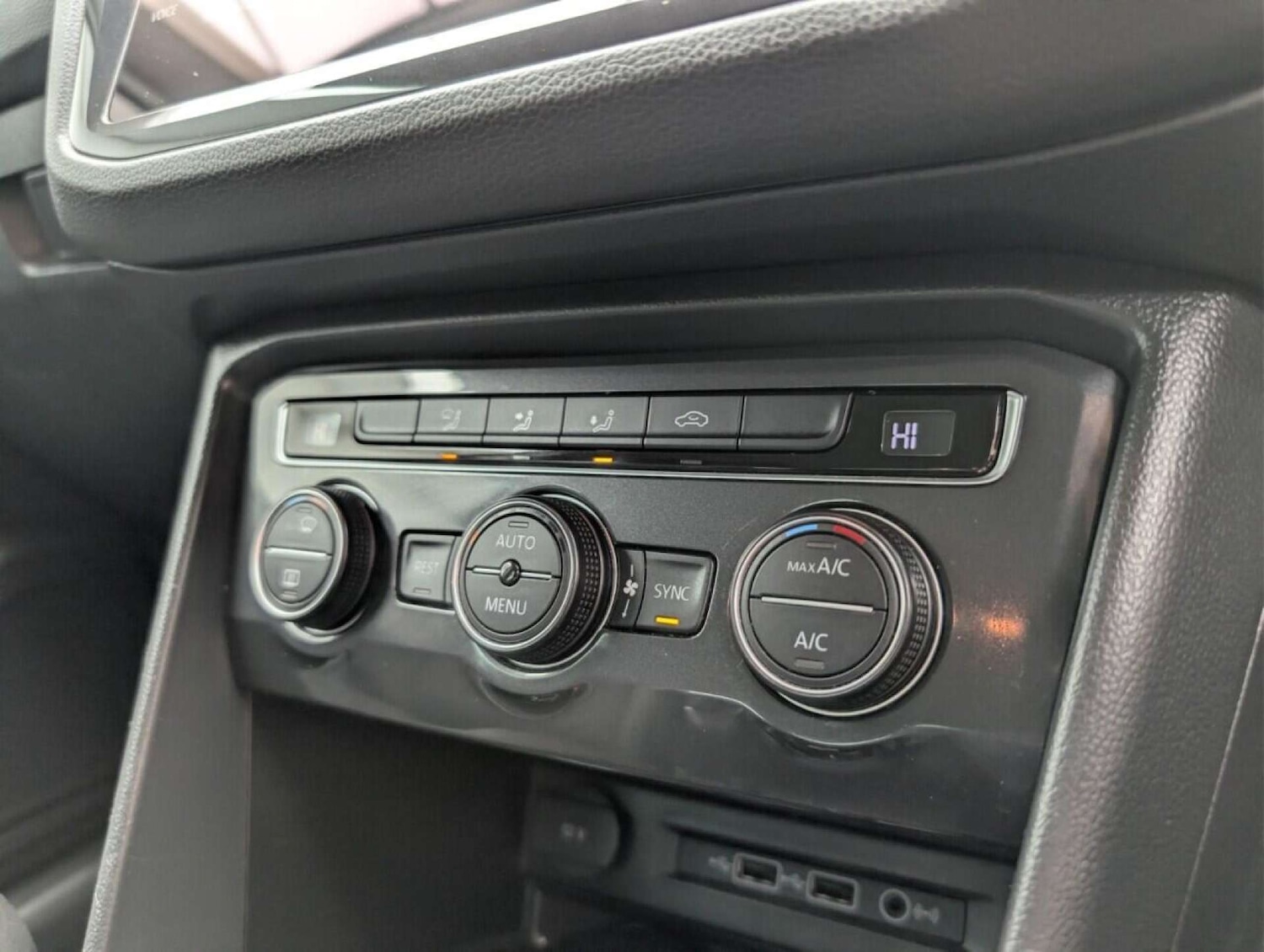 Used Volkswagen Tiguan 2019 for sale - 77713294: Photo 16